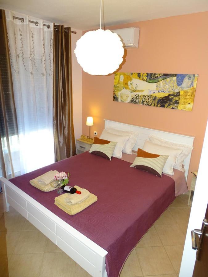 Bella Casa Apartman Néa Péramos Kültér fotó